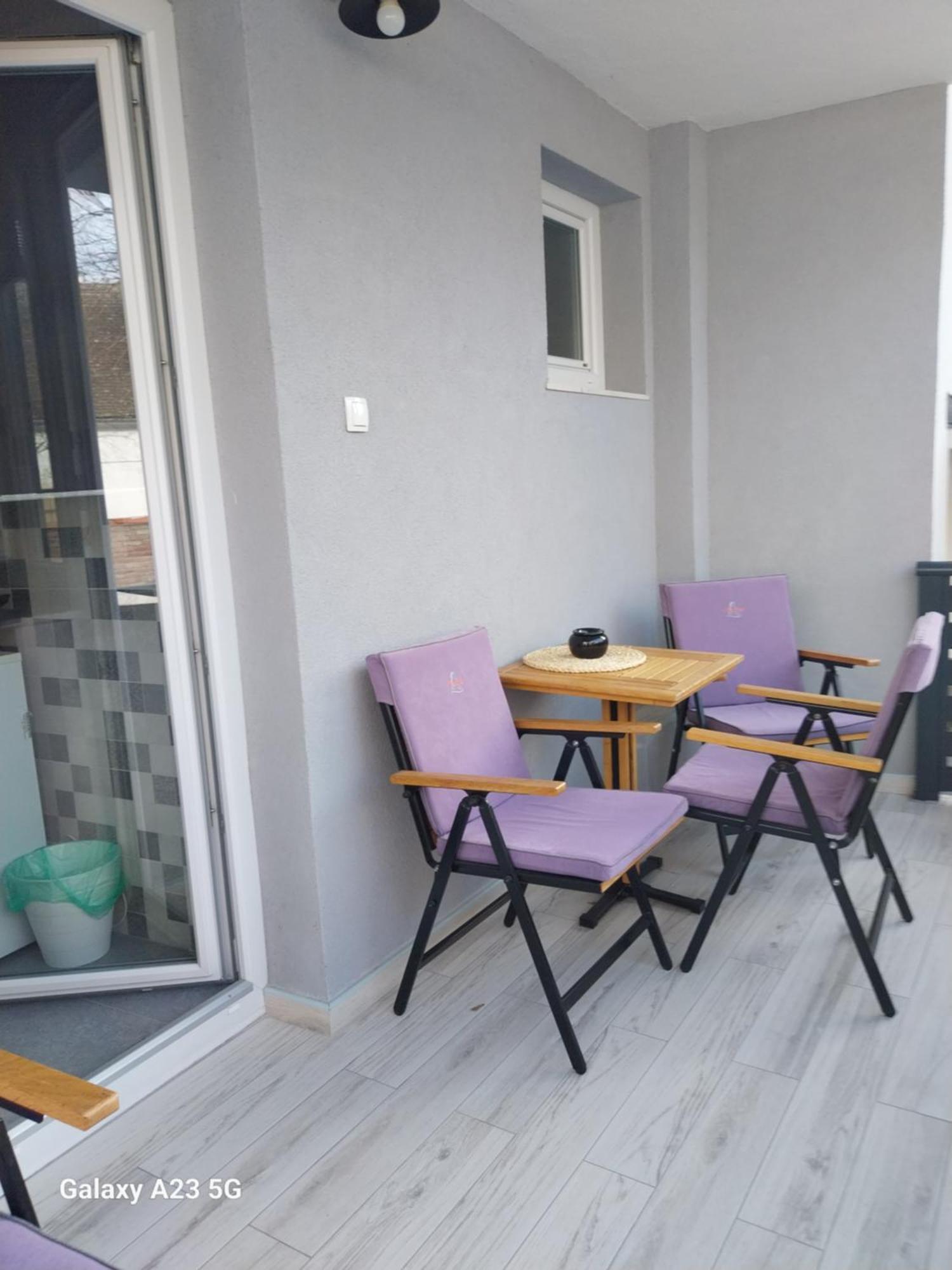 Apartman Bloom Όσιγιεκ Εξωτερικό φωτογραφία