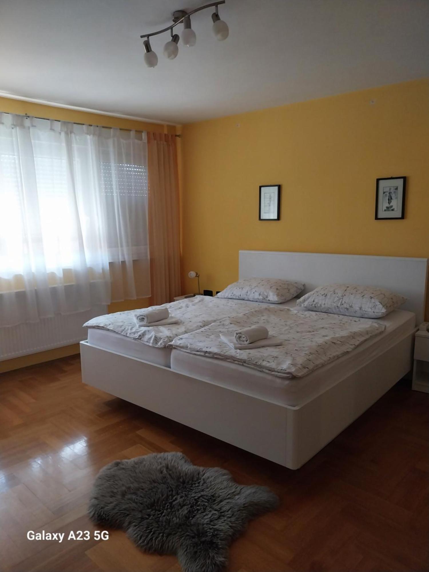 Apartman Bloom Όσιγιεκ Εξωτερικό φωτογραφία